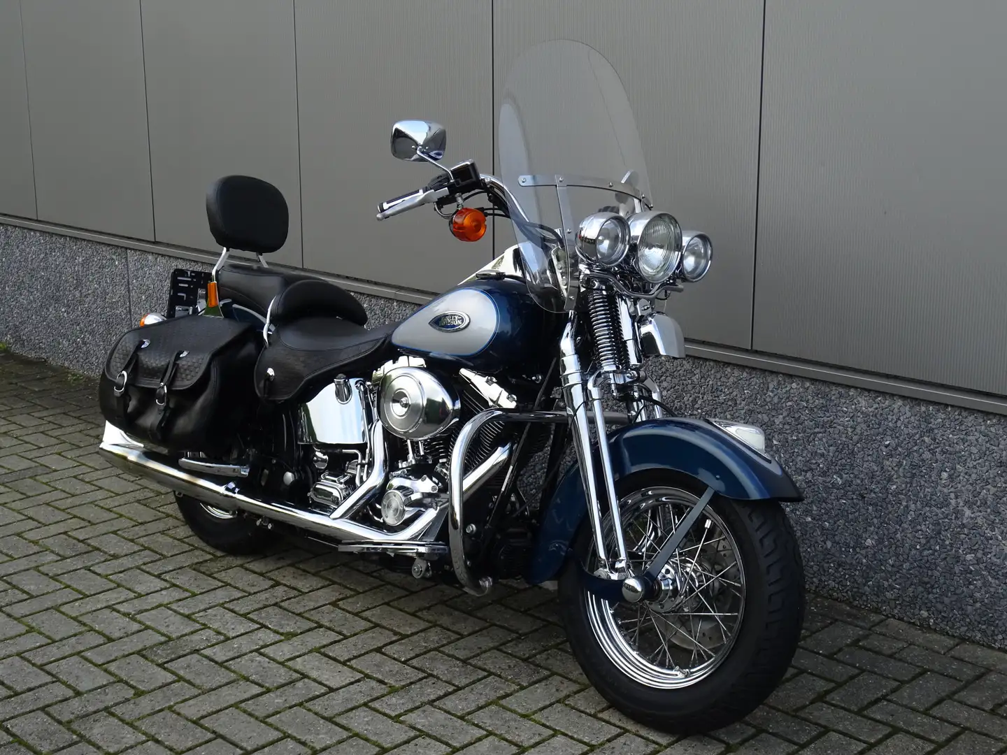 Harley-Davidson Heritage Springer FLSTS Bleu - 2