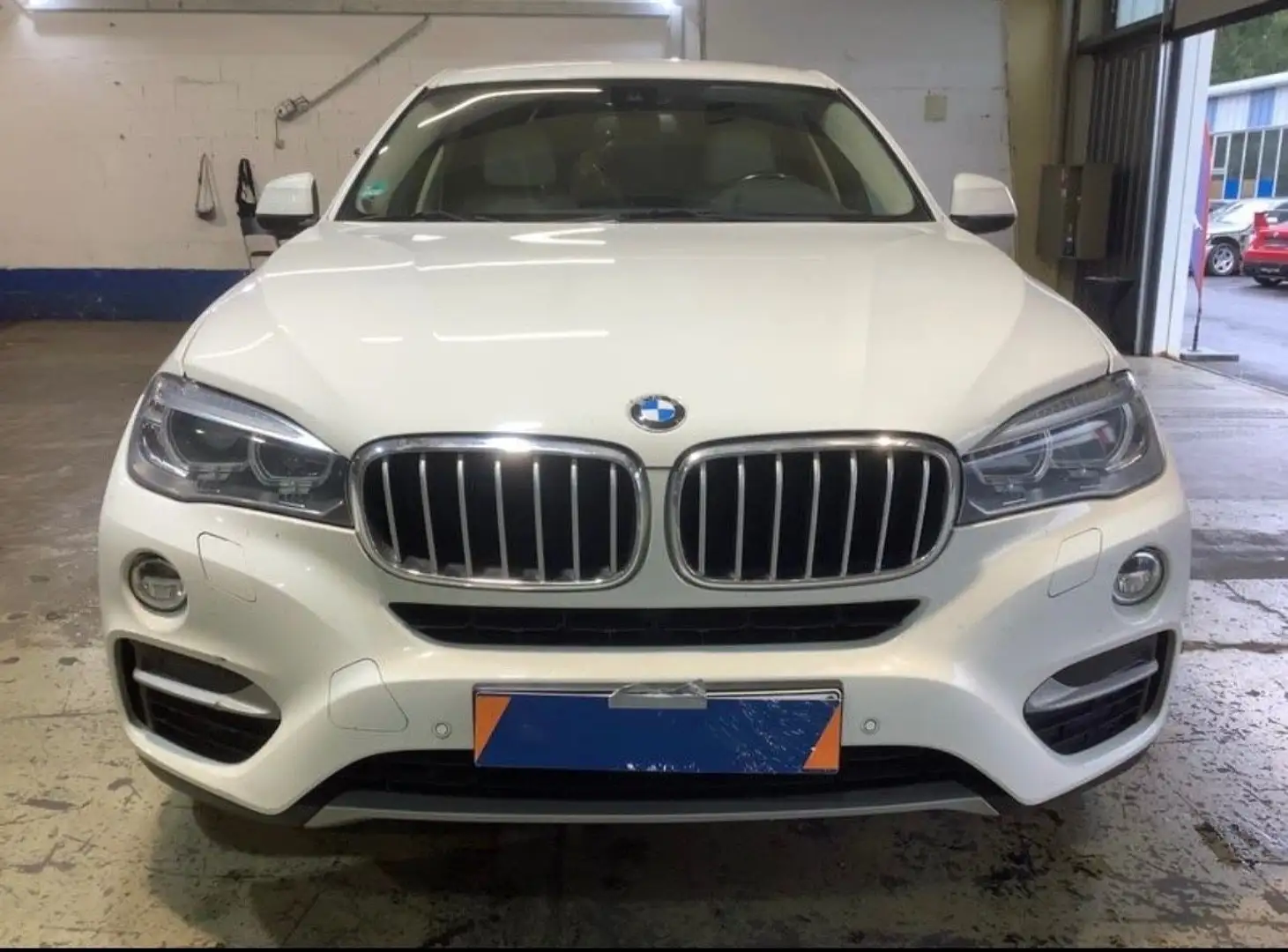 BMW X6 xDrive 40d SPORT/2.HAND/20-ZOLL Blanco - 2
