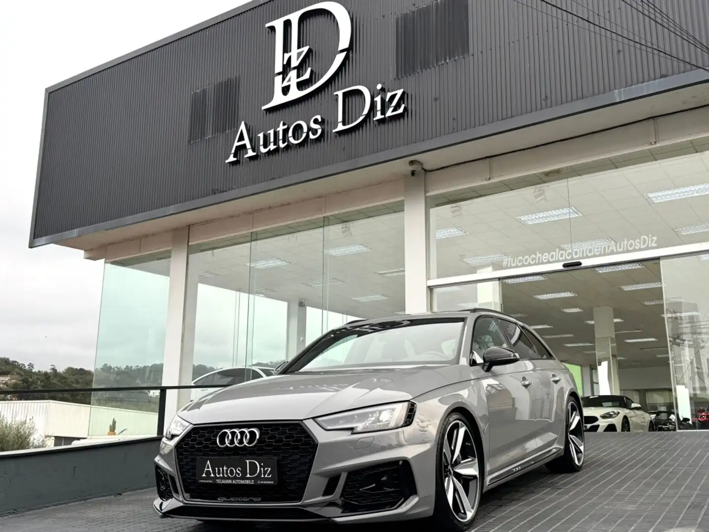 Audi RS4 Avant 2.9 TFSI quattro tiptronic Gris - 1