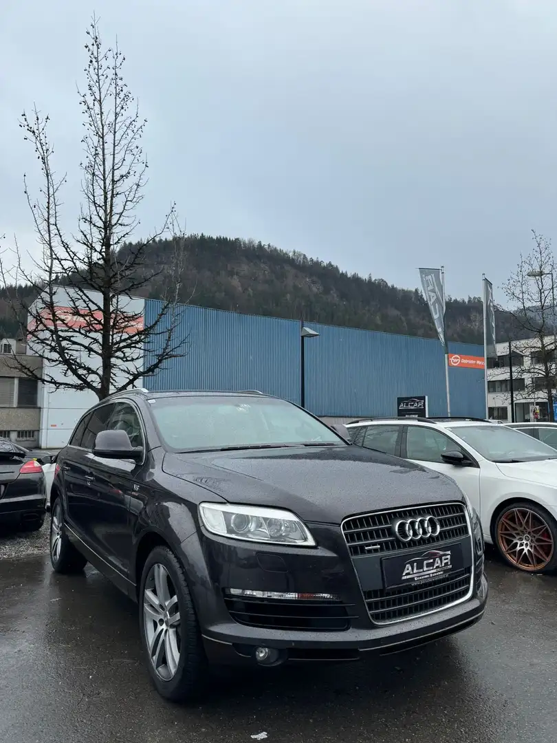 Audi Q7 4,2 FSI V8 quattro Tiptronic Czarny - 2