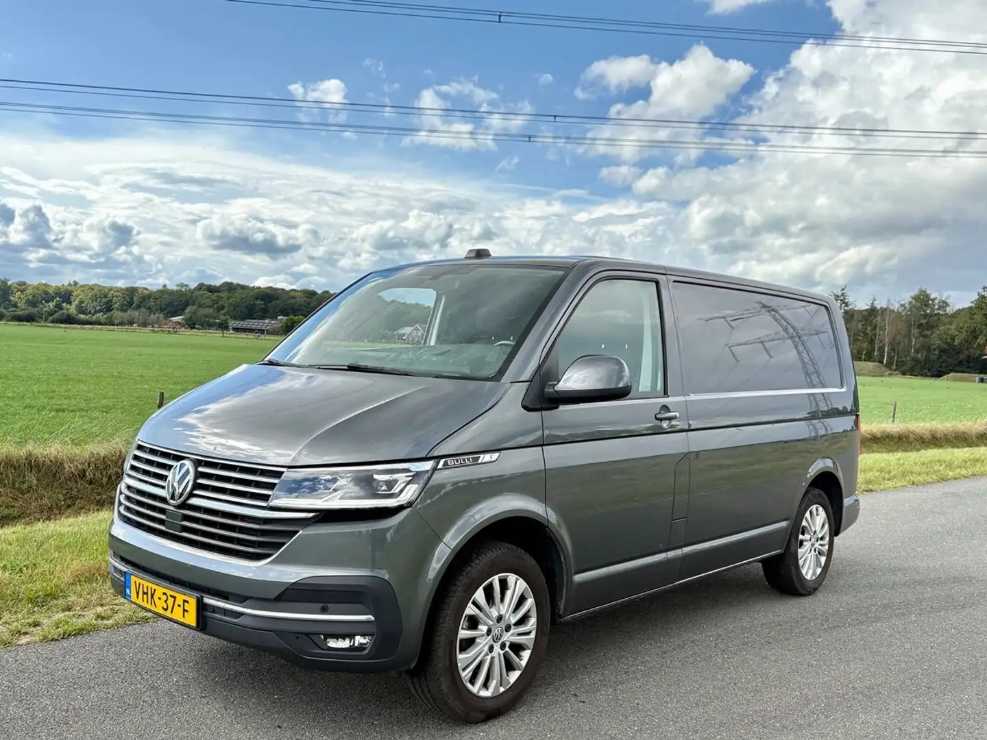 Volkswagen Transporter 2.0 TDI L1H1 Bulli, 1e Eig., LED, Navi, Virtual Gris - 2
