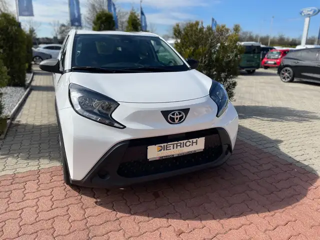 Toyota Aygo X 1.0 FLA 72PS 5-Gang *ACC,Klima,Radio*