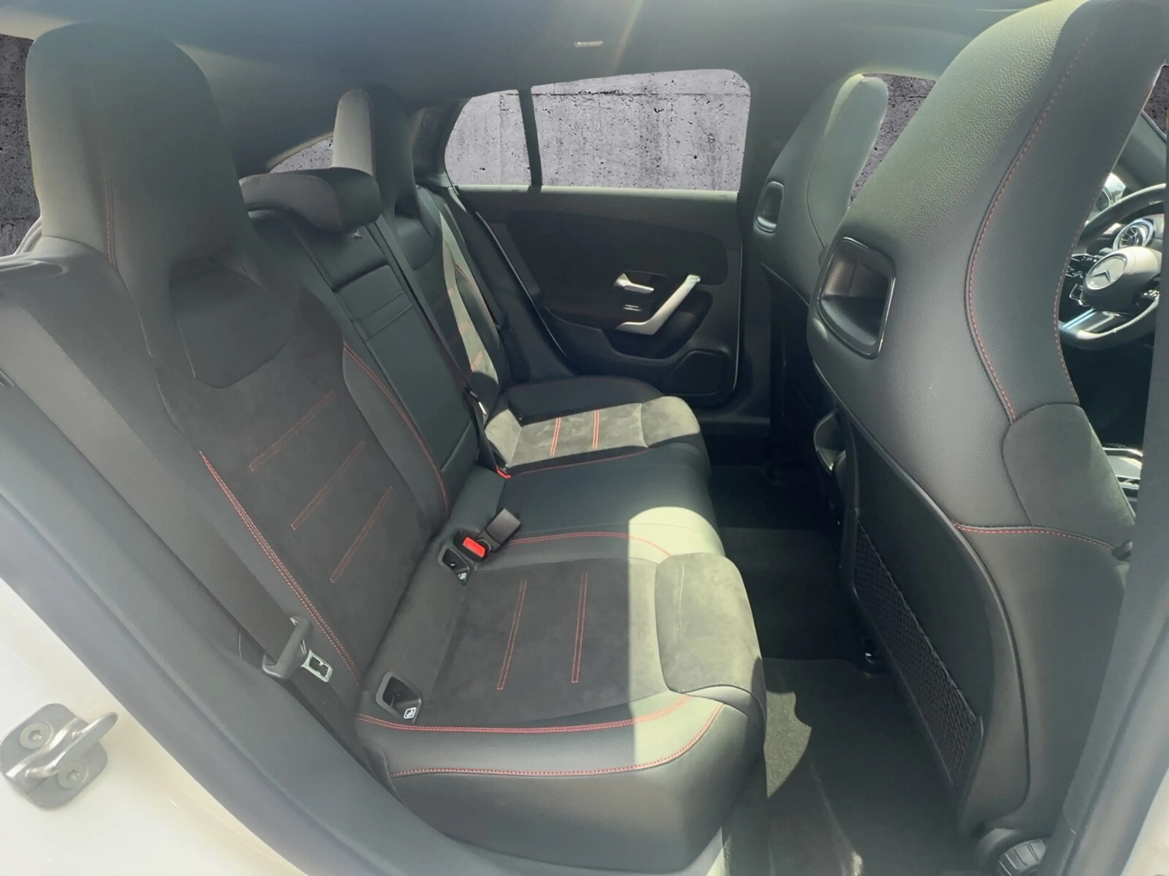 Mercedes-Benz CLA 200 CLA 200 SB AMG+NIGHT+DISTRO+PANO+360°+EASYP+KEYL — photo 12