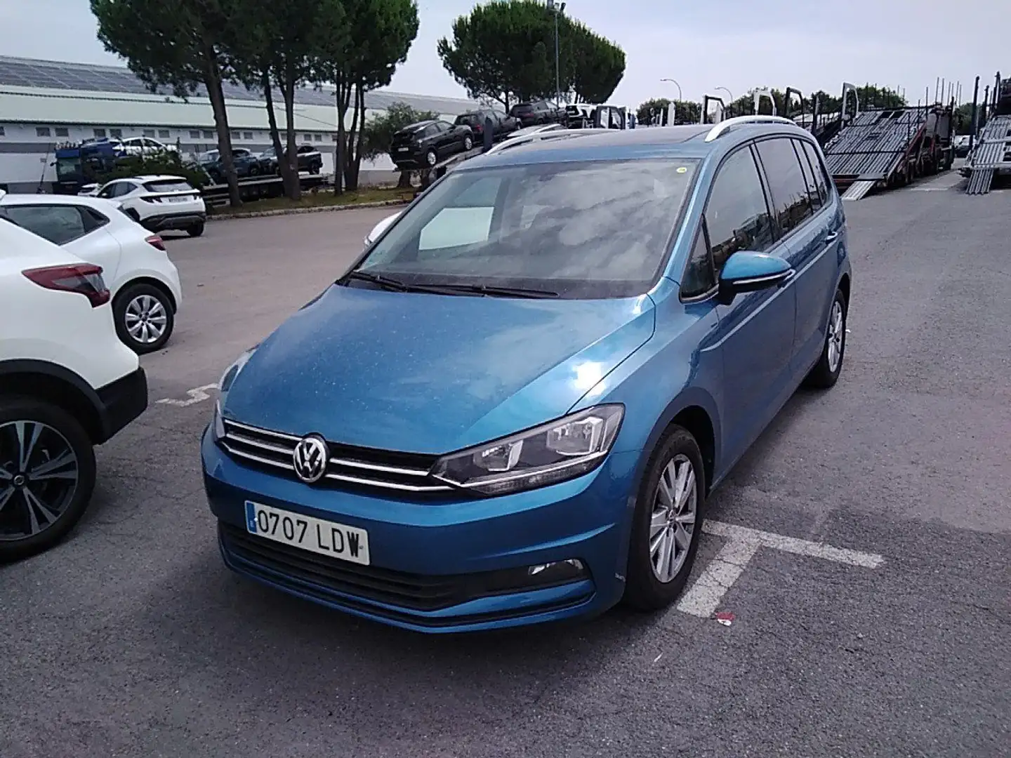 Volkswagen Touran 2.0TDI CR BMT Advance 110kW Bleu - 1
