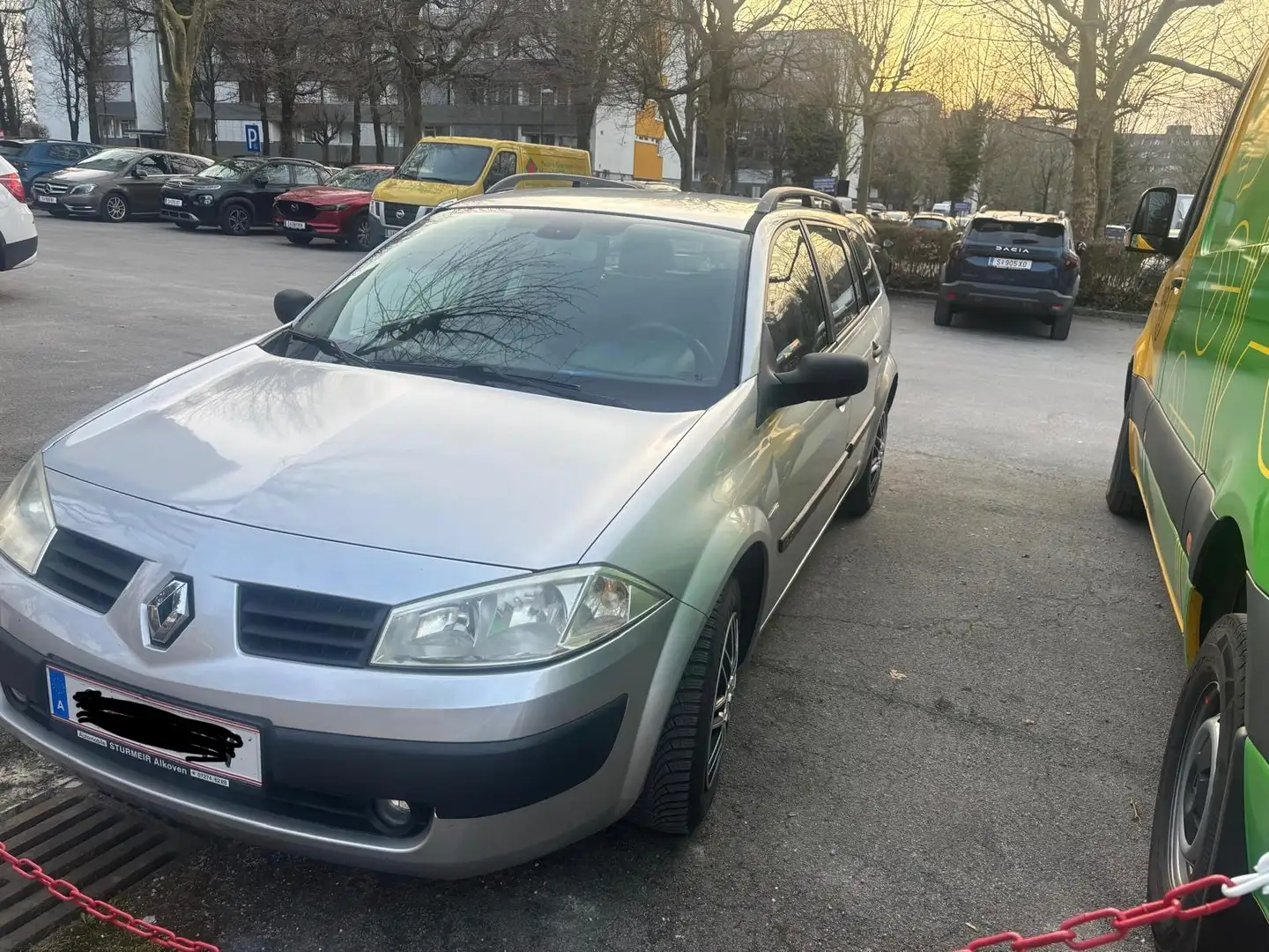 Renault Megane Mégane Grandtour Dynamique 1,5 dCi Dynamique Grau - 2