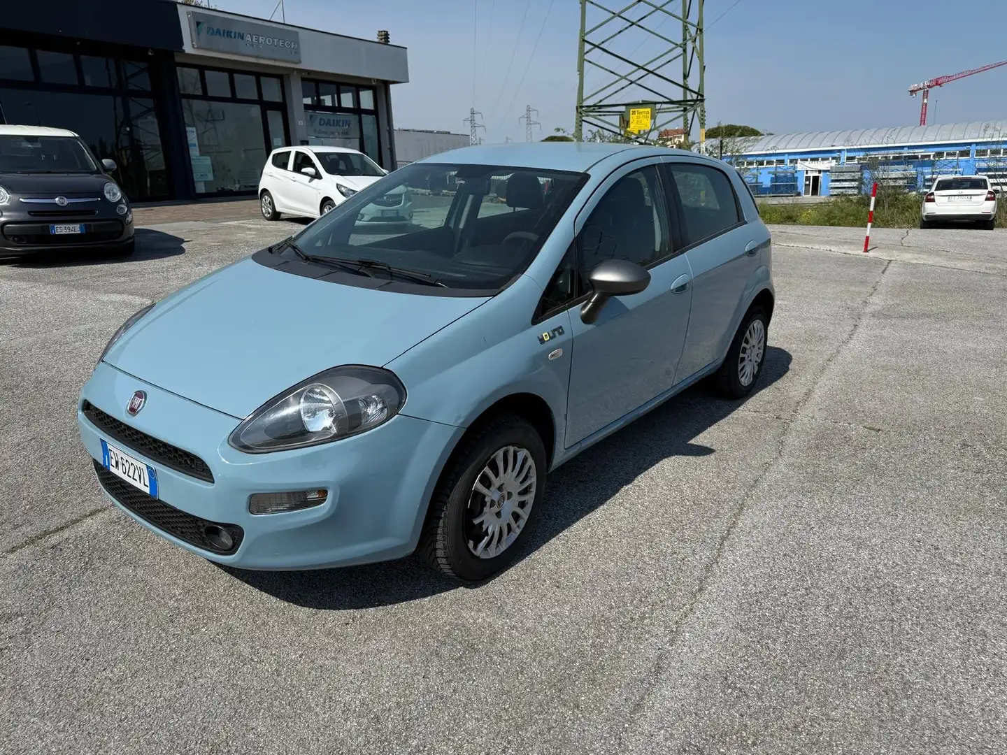 Fiat Punto Punto 5p 1.4 natural power Young 70cv Kék - 1