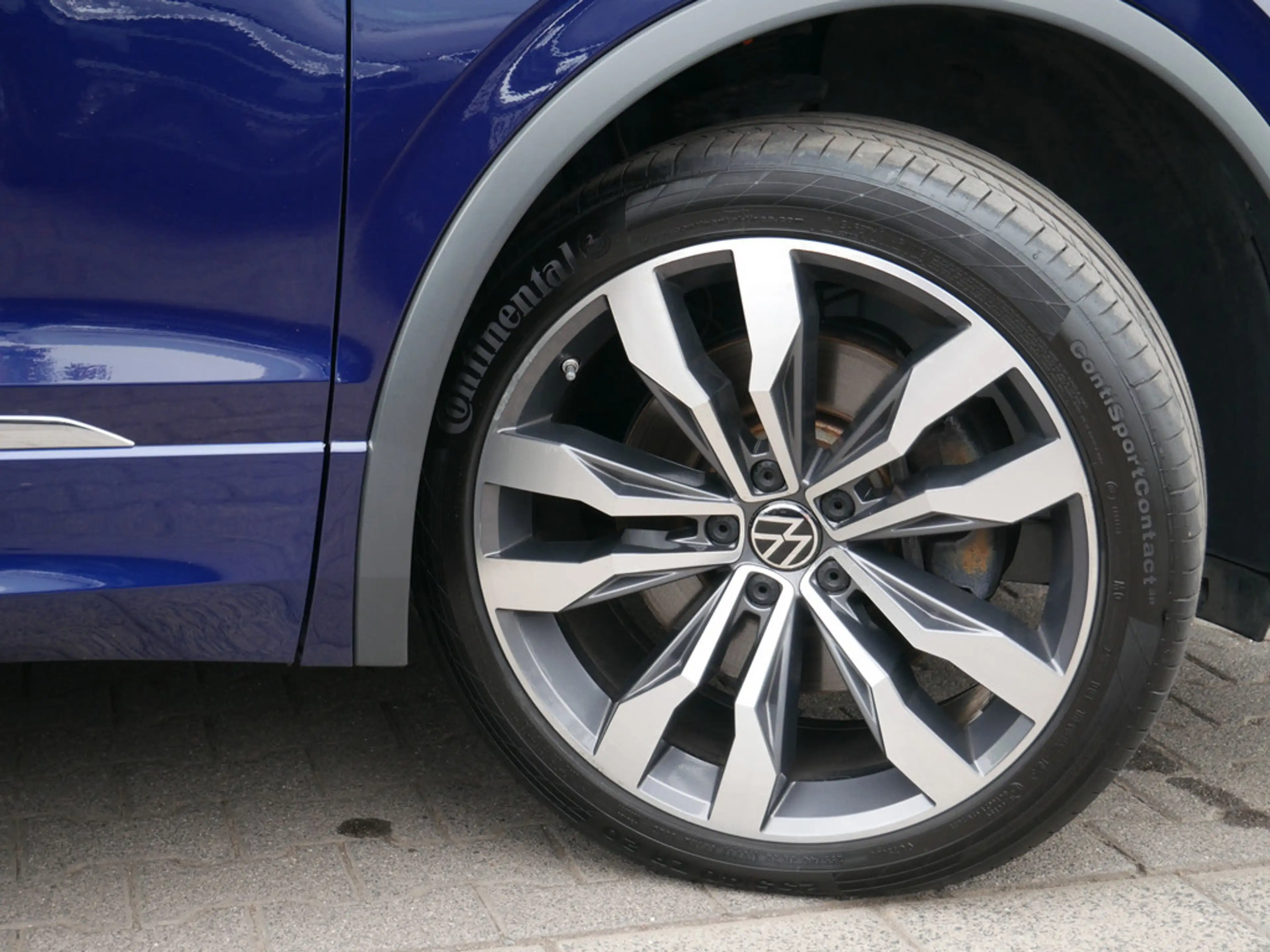 Volkswagen Tiguan Allspace 2.0 TSI R-Line 4Motion 360° — photo 6