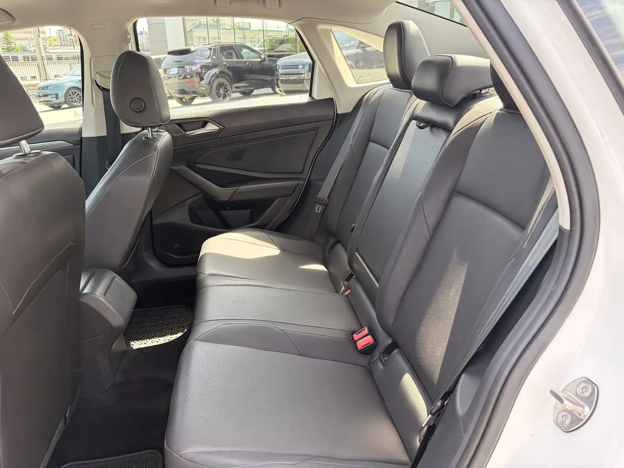 Volkswagen Jetta снимка Volkswagen Jetta
