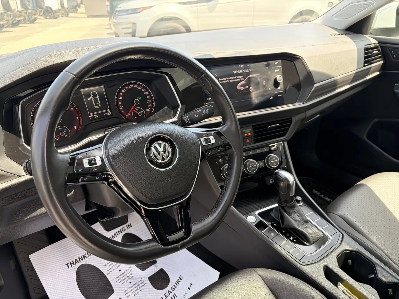 Volkswagen Jetta снимка Volkswagen Jetta