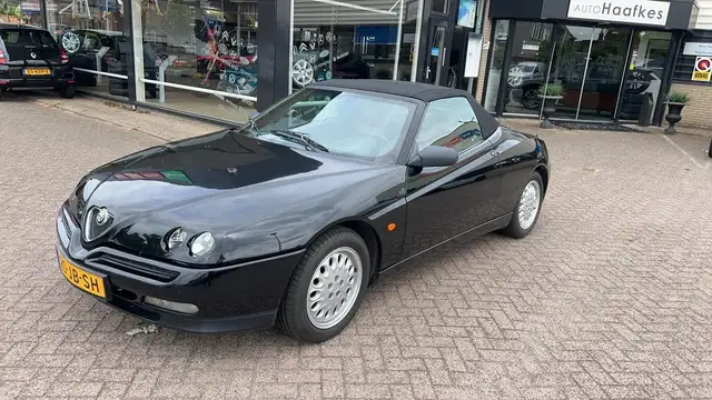 Alfa Romeo Spider 2.0-16V T.Spark Cabriolet