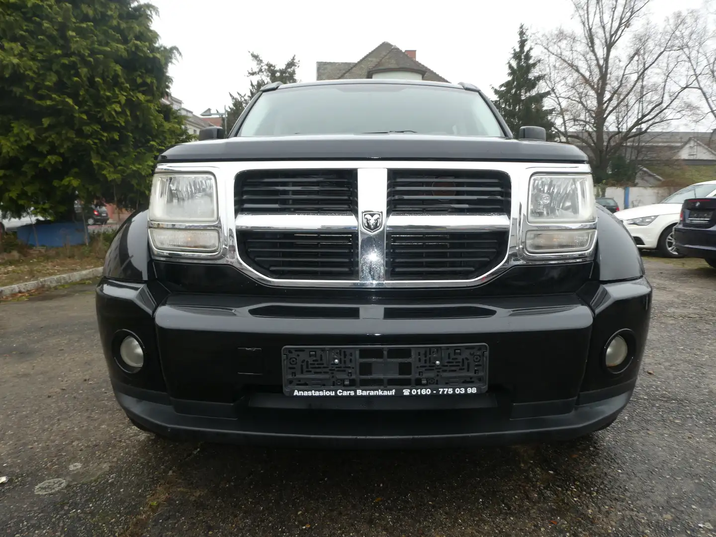 Dodge Nitro SE*TÜV/NEU*1.Hand*Automatic*Garantie*AHK*1.HD* Schwarz - 2