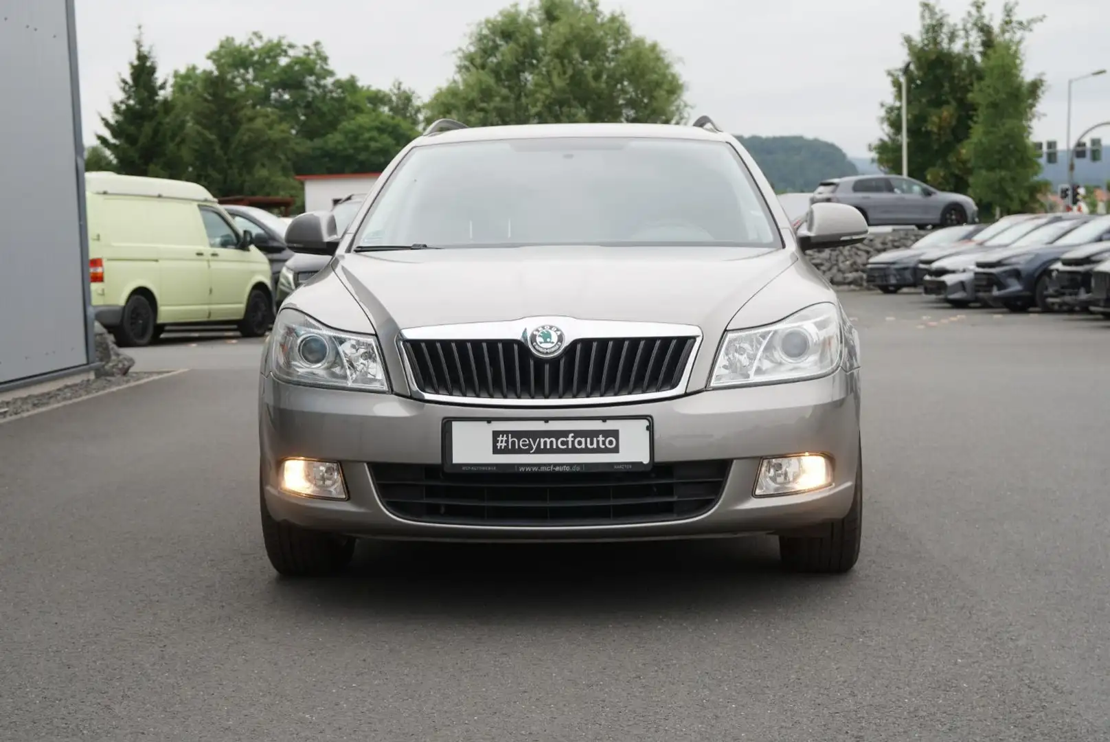 Skoda Octavia Combi 1,2 TSI Ambition 1.Hand *PDC*AHK Grau - 2