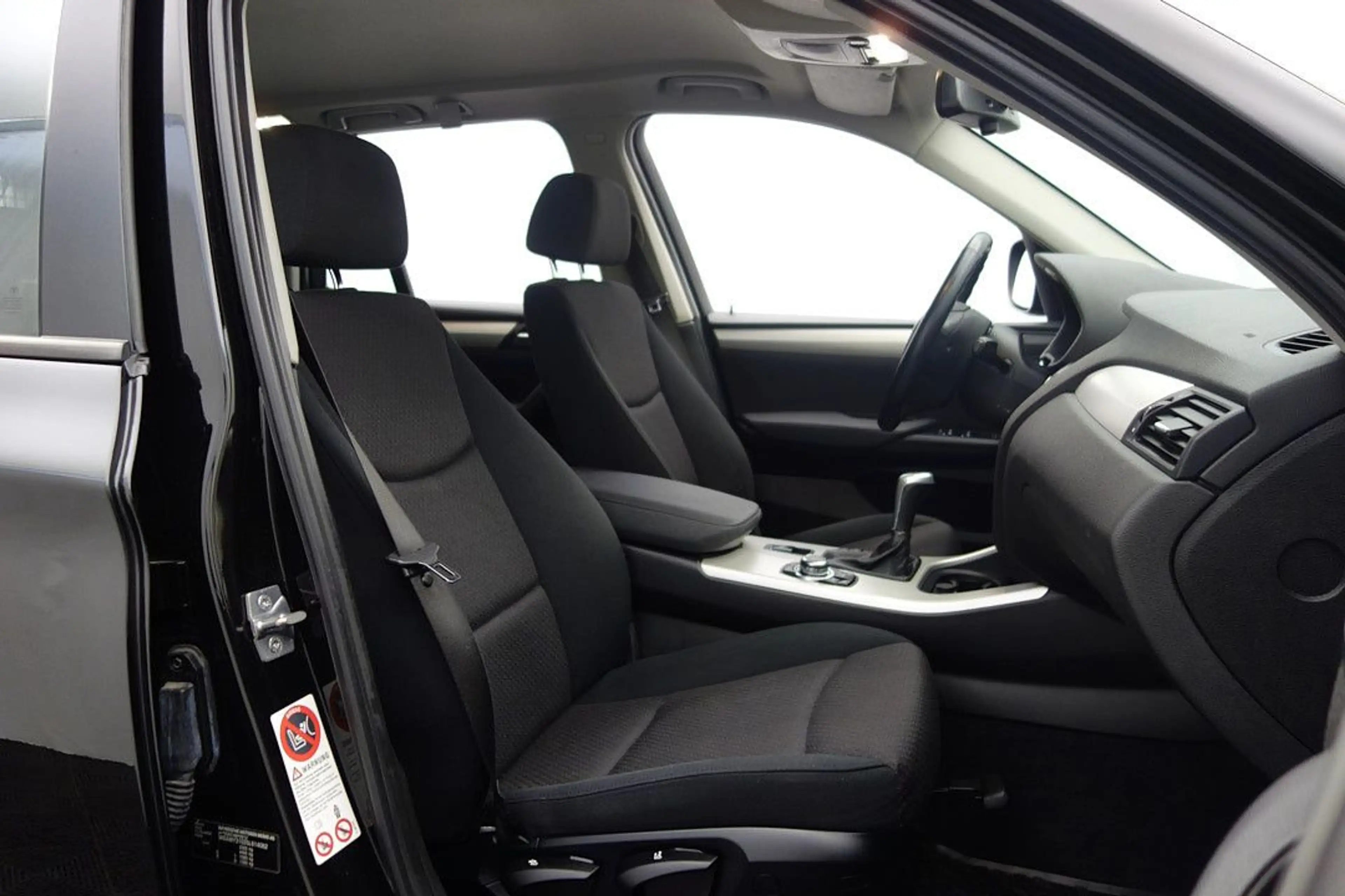 BMW X3 xDrive 20d 2000KG=ANHKPL+TEMPOMAT+XENON — photo 18