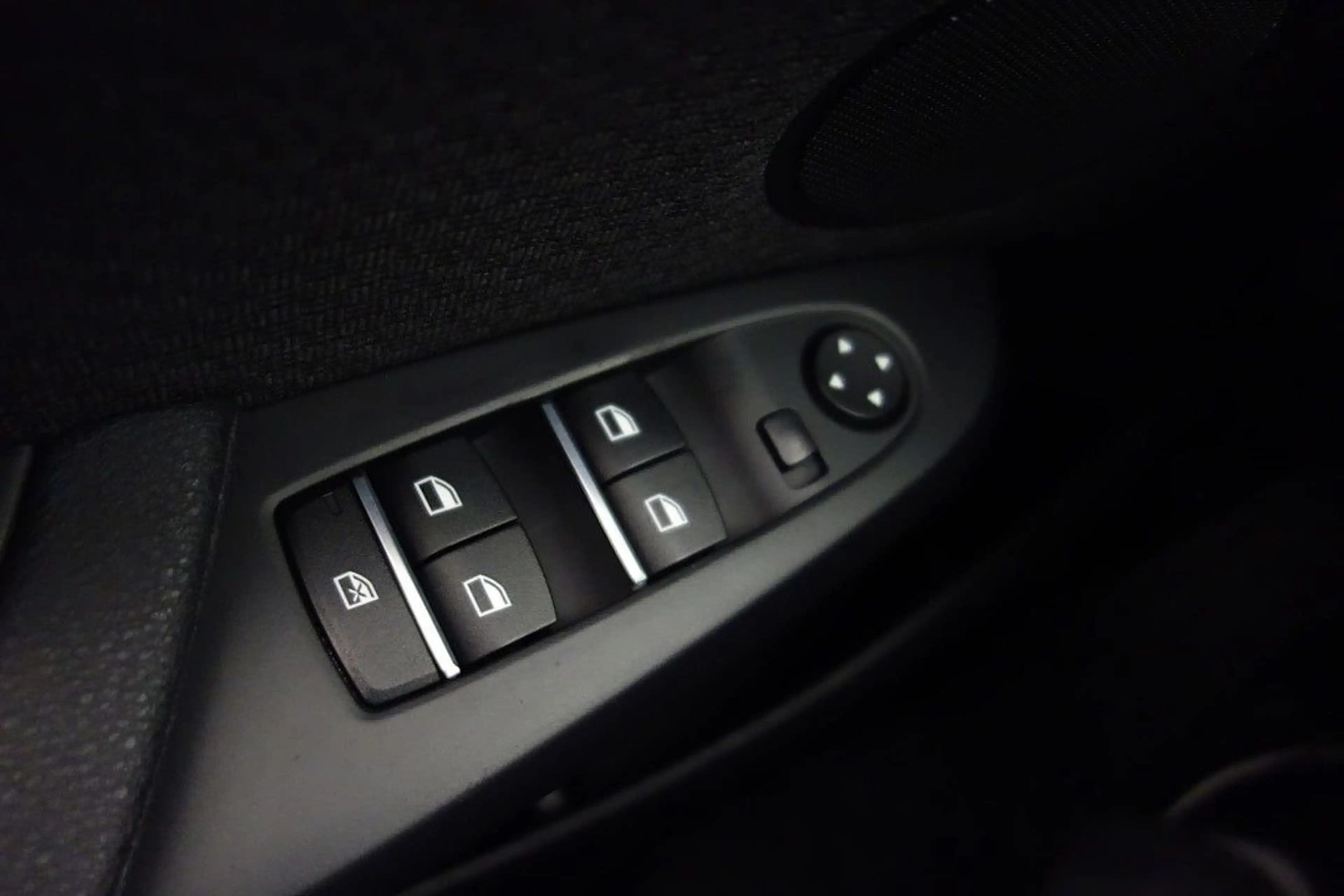 BMW X3 xDrive 20d 2000KG=ANHKPL+TEMPOMAT+XENON — photo 21