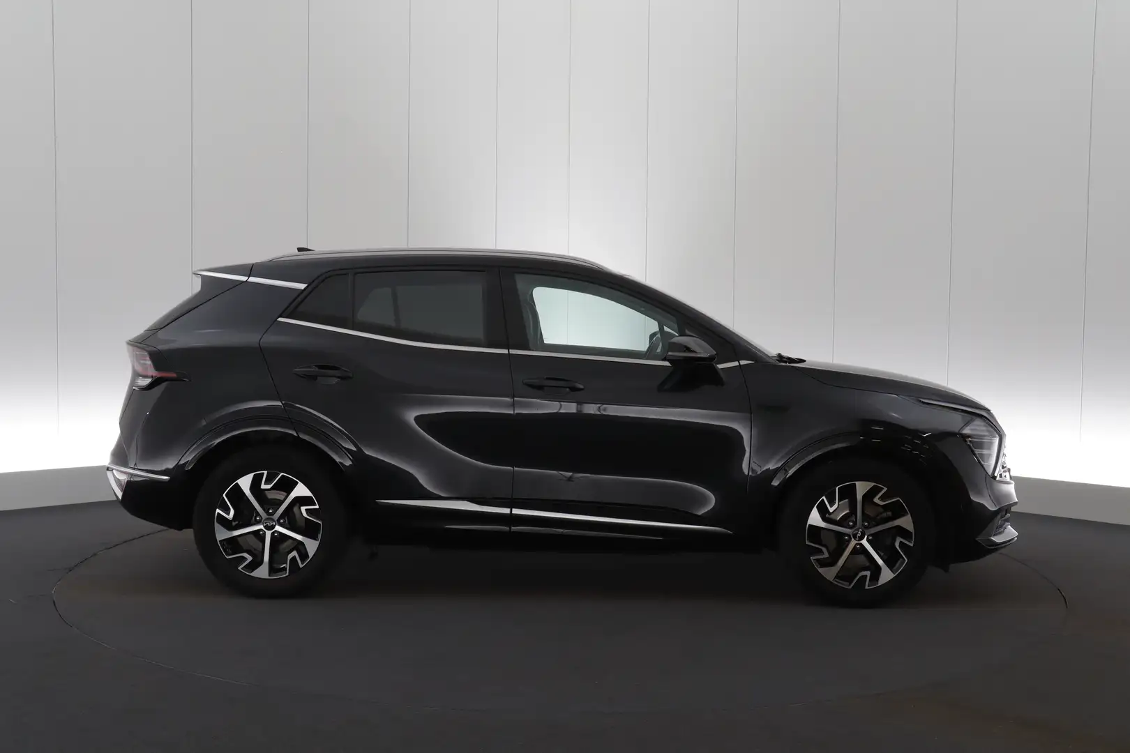 Kia Sportage 1.6 T-GDi MHEV Pace LED GPS PDC CAM Keyless Carpla Чёрный - 2