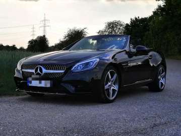 Mercedes-Benz SLC 200 AMG Line | Panorama | AIRSCARF | Harman Kardon | TÜV 01/2028