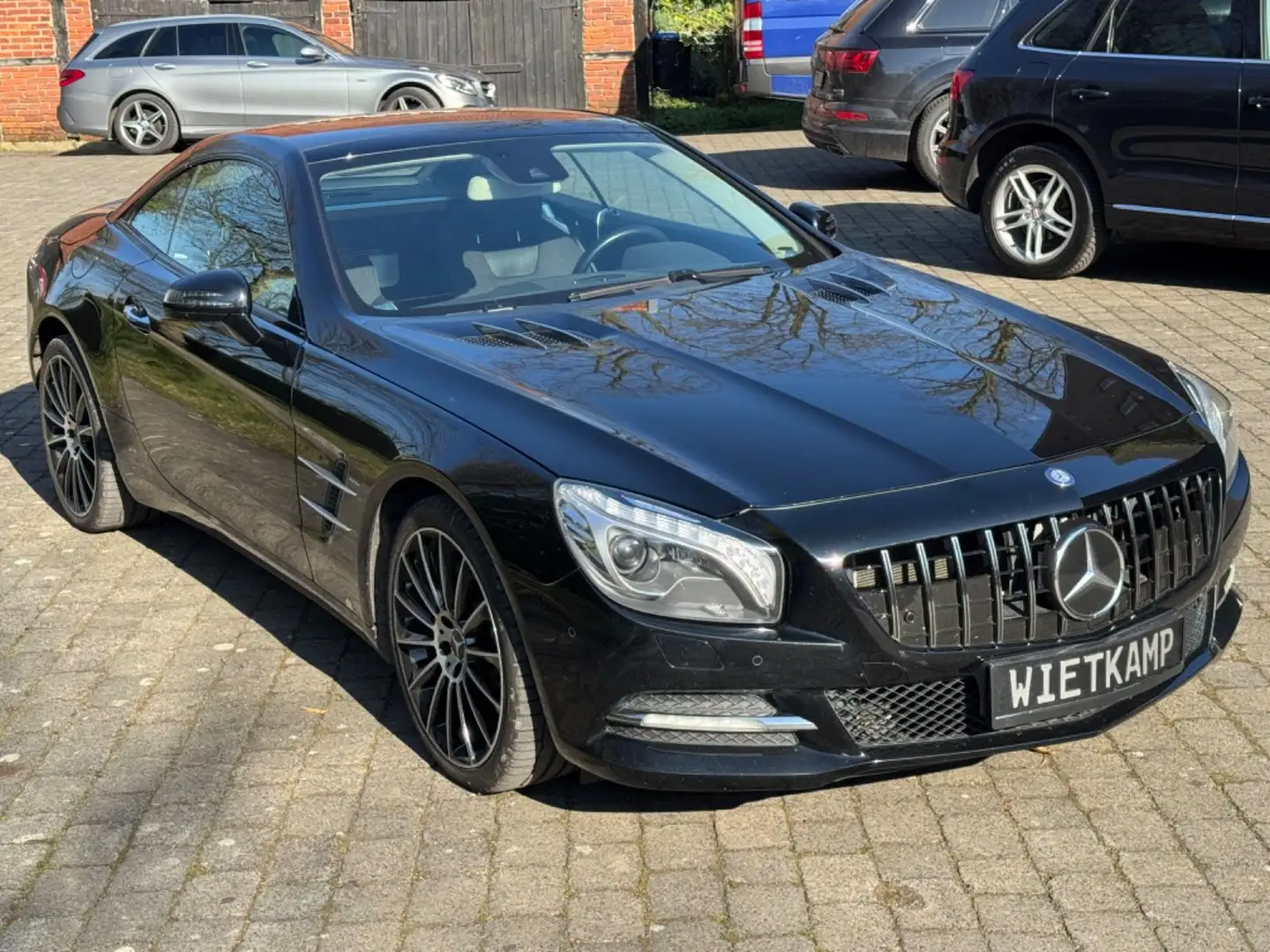 Mercedes-Benz SL 350 B&O Sound/AMG/Pano Zwart - 1