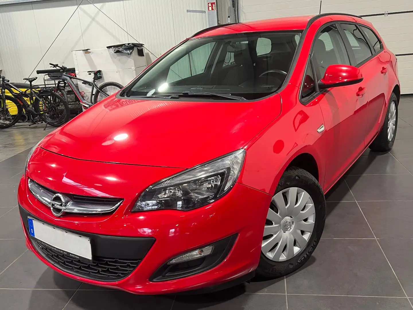 Opel Astra J 1.6 CDTi ST **Klima*Tempomat*Bluetooth** Rouge - 1