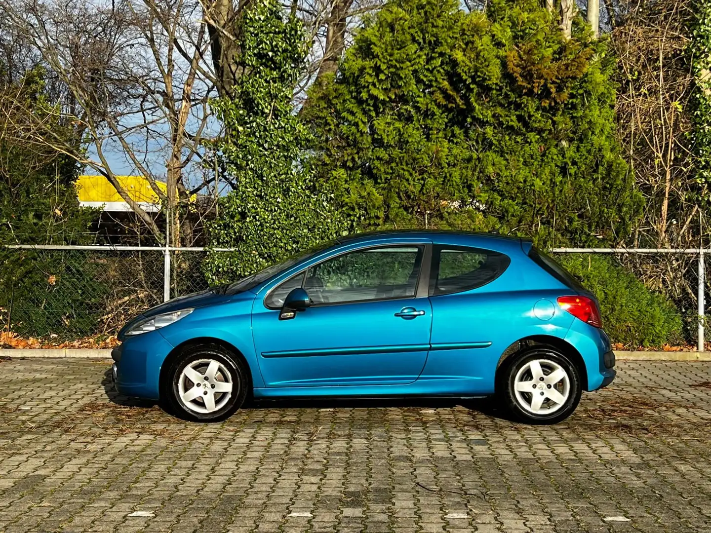 Peugeot 207 1.4 VTi XS Pack Blau - 2