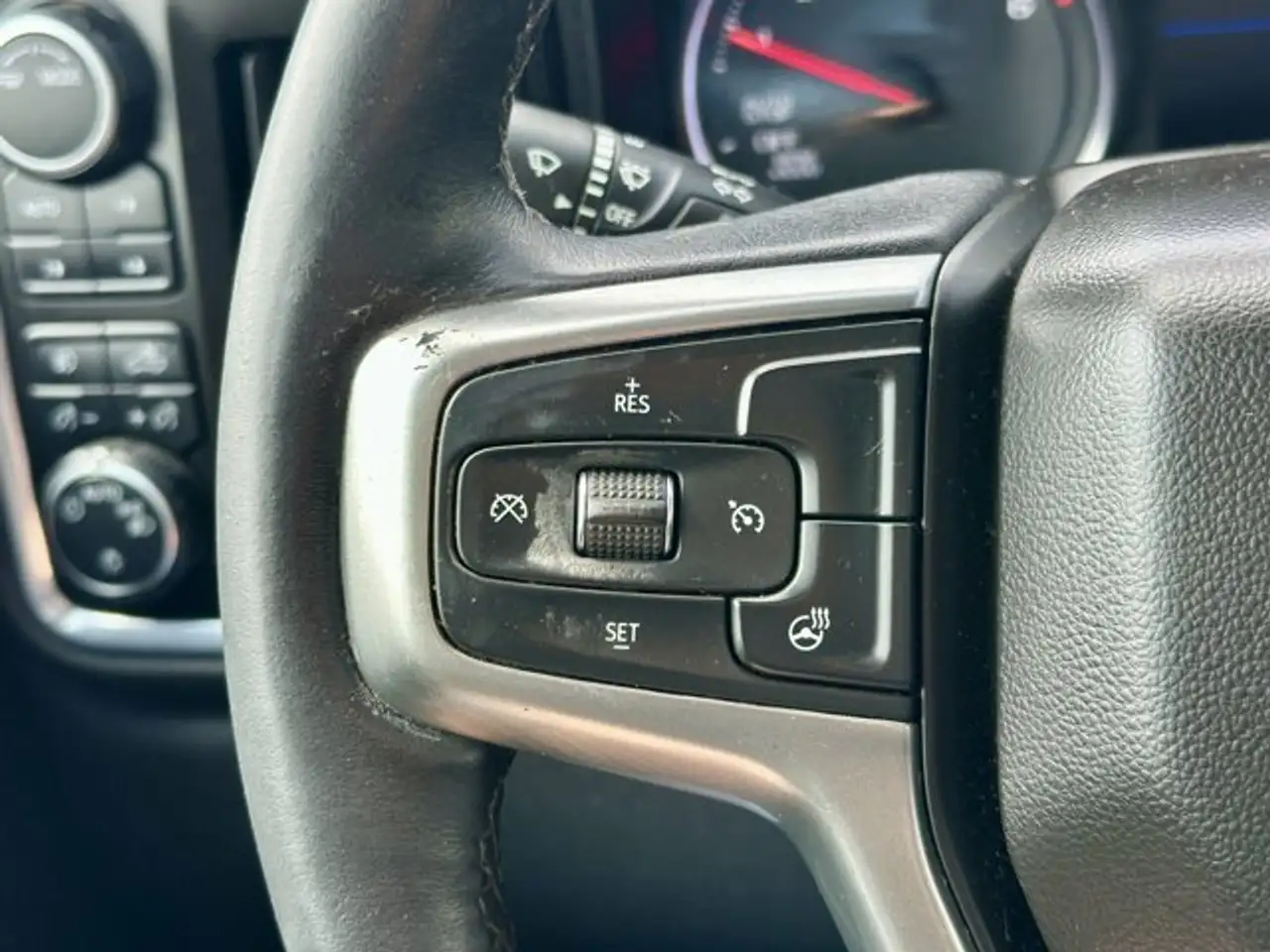 Chevrolet Silverado 1500 снимка Chevrolet Silverado 1500