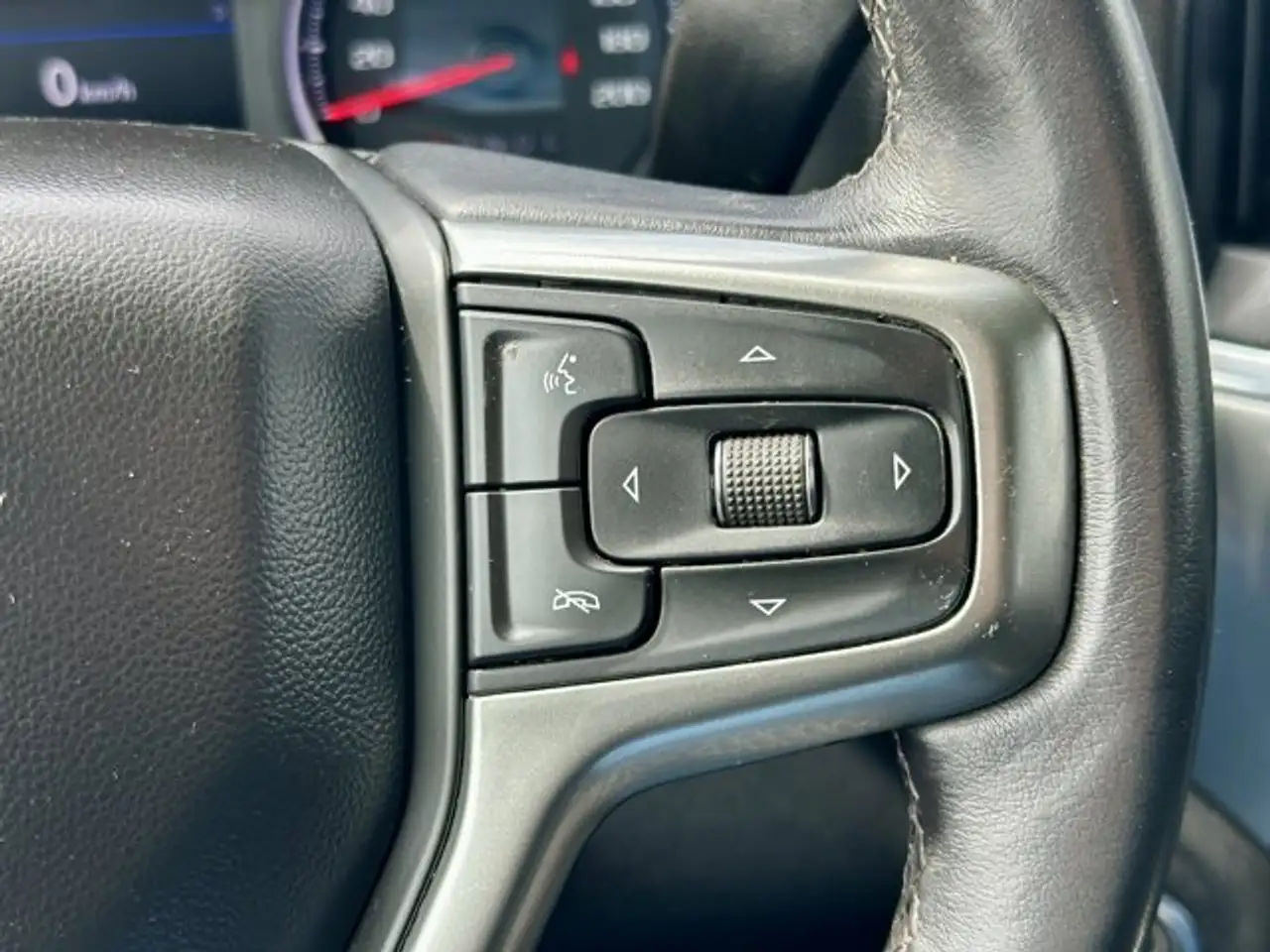 Chevrolet Silverado 1500 снимка Chevrolet Silverado 1500