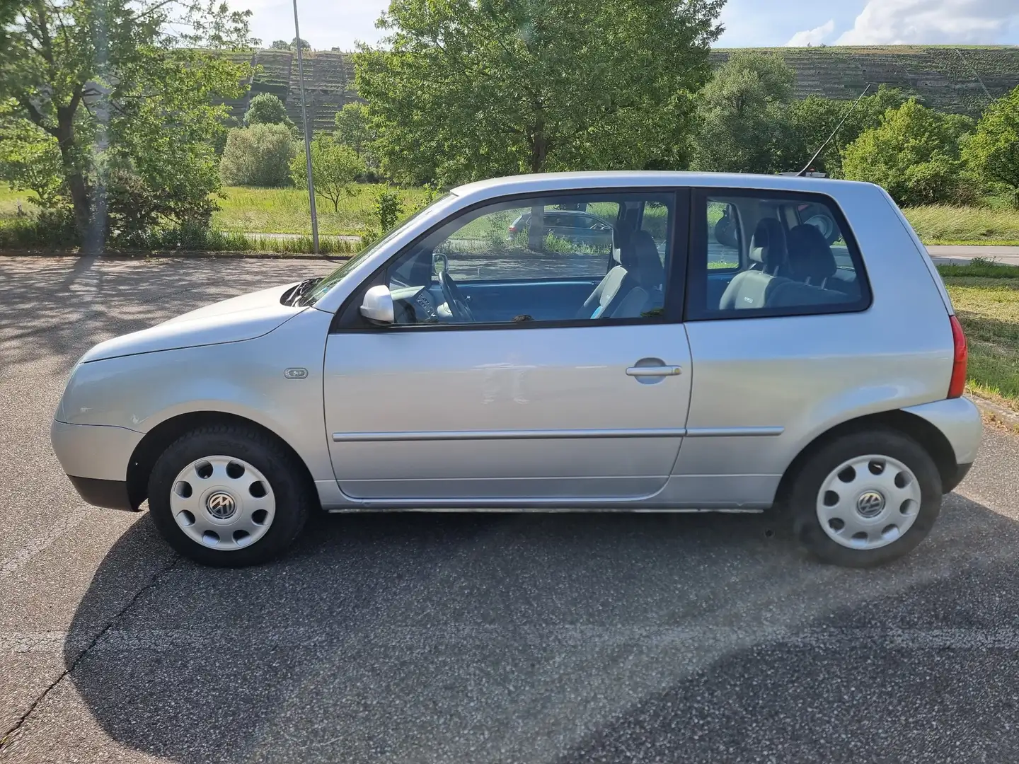 Volkswagen Lupo Lupo College 1,4l, Automatik Plateado - 2