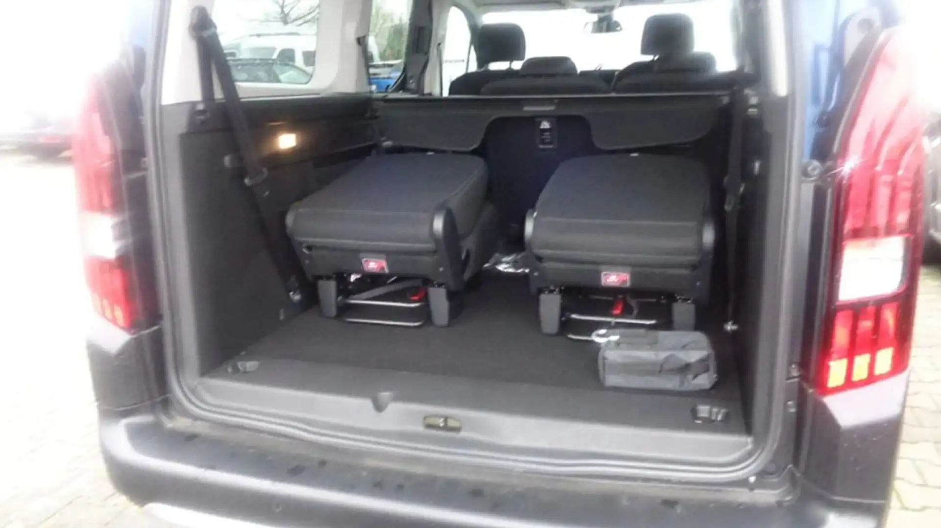 Peugeot Rifter Puretech 130 S&S EAT8 Allure Long 7 posti Blu/Azzurro - 2
