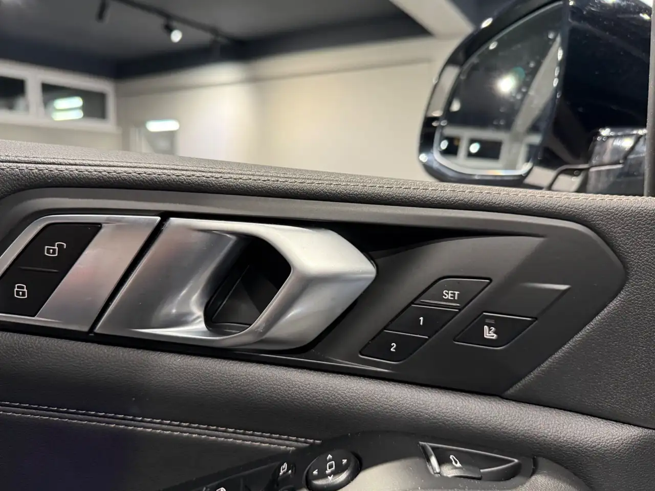 BMW X5 M M50d Aut. / M SITZE / HUD / PANO / 22“ INDIVIDUAL Bild 22