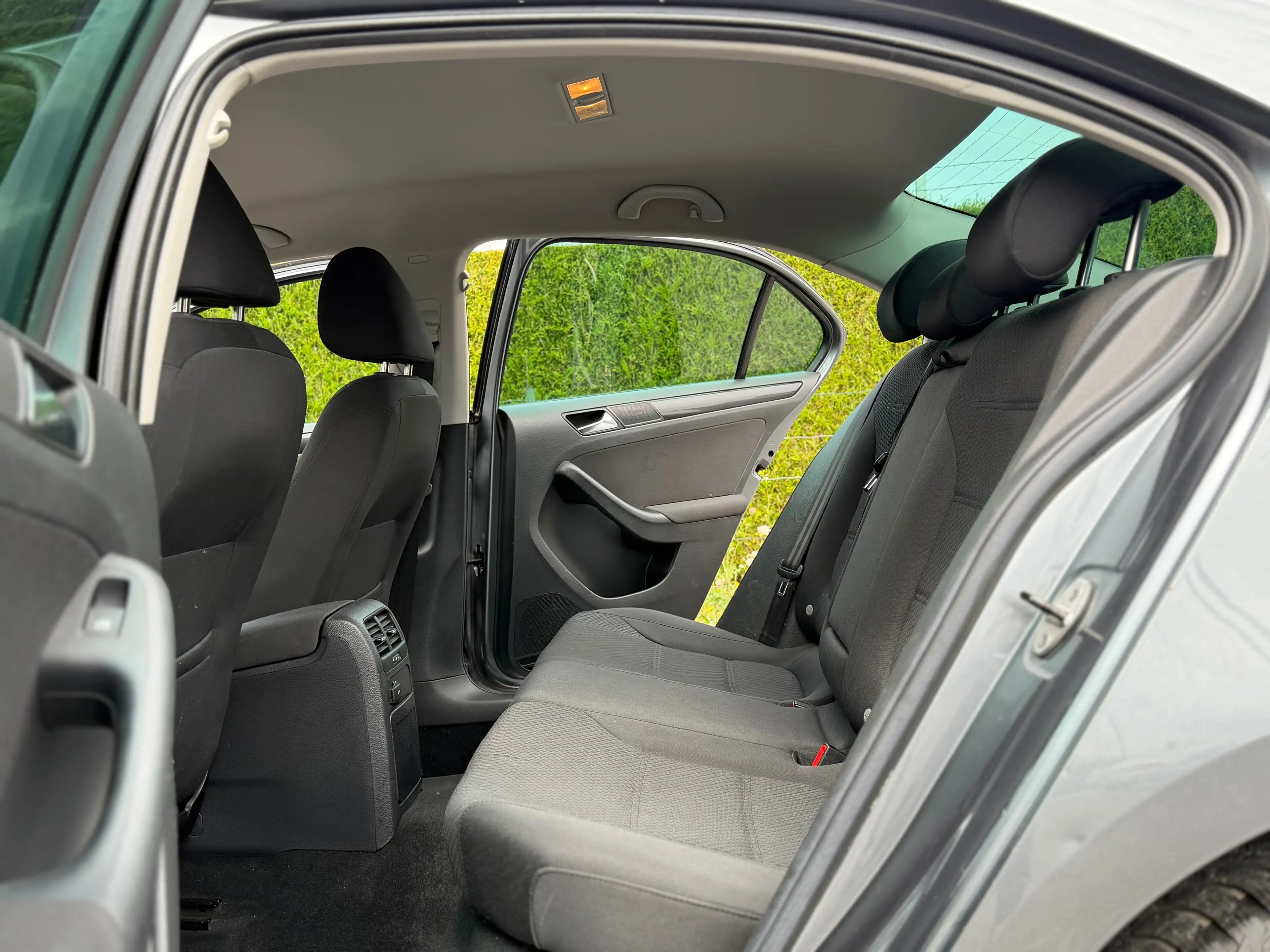 Volkswagen Jetta 1.6 CR TDi 105 Cv Comfortline — photo 4