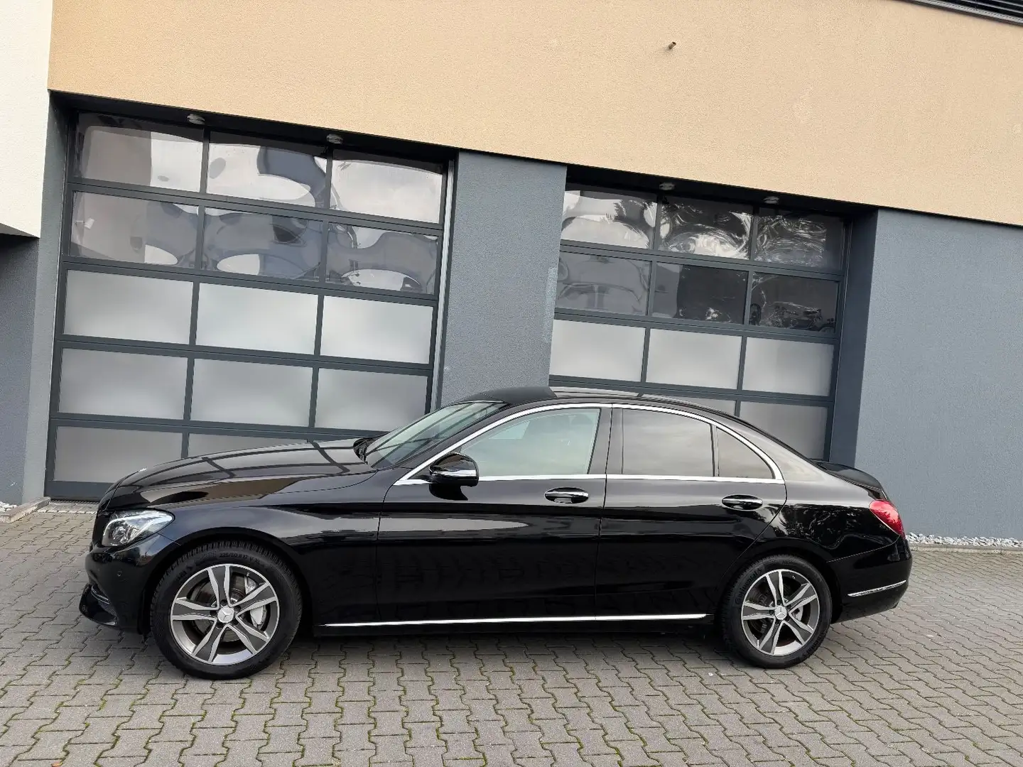 Mercedes-Benz C 250 CGI Leder/NaviComand/HeadUp/LED Noir - 2