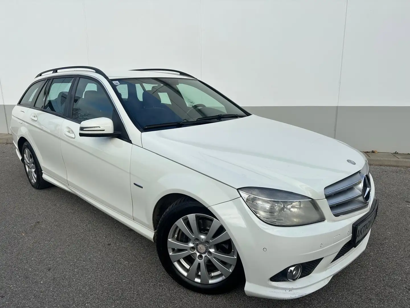 Mercedes-Benz C 200 T CDI Aut. BlueEfficiency // AMG-LINE // Weiß - 2