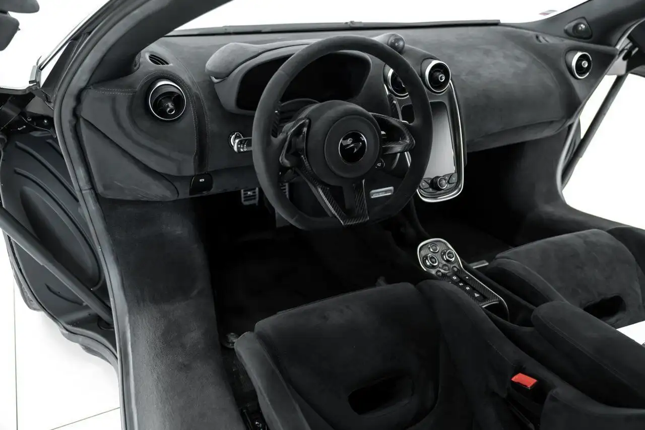 McLaren 600LT снимка McLaren 600LT