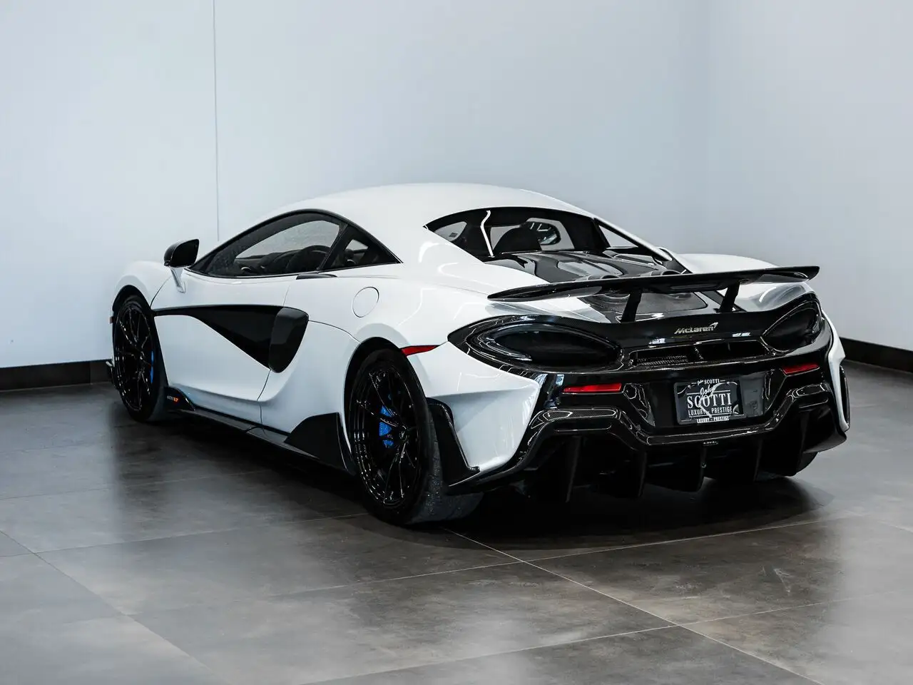 McLaren 600LT снимка McLaren 600LT