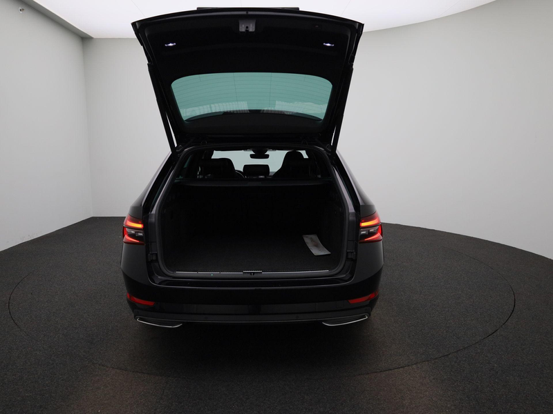 Skoda Superb Combi 1.4 TSI iV Sportline Business | TREKHAAK | B — photo 11