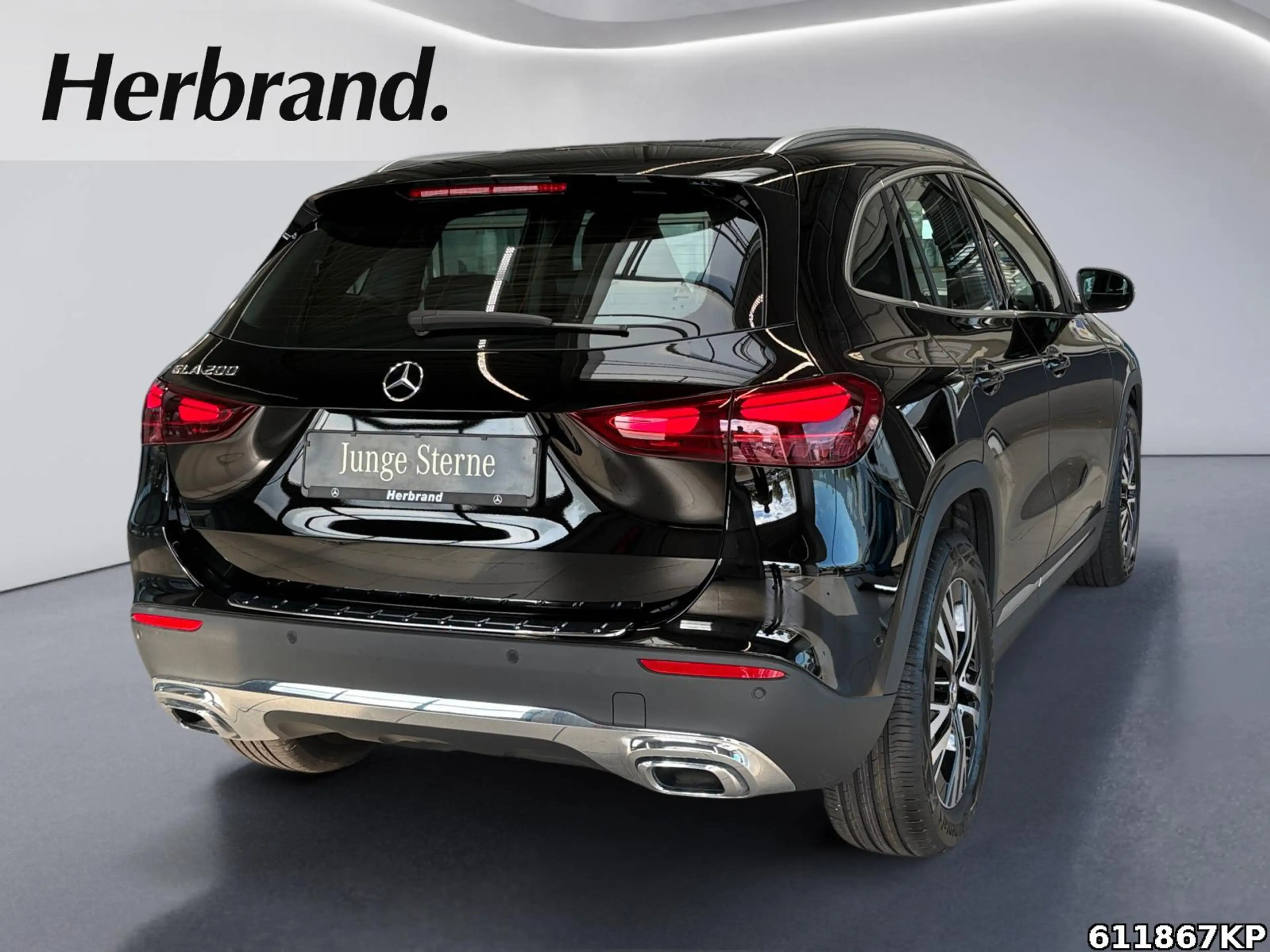 Mercedes-Benz GLA 200 Progressive AHK Advanced DAB Kamera — photo 3