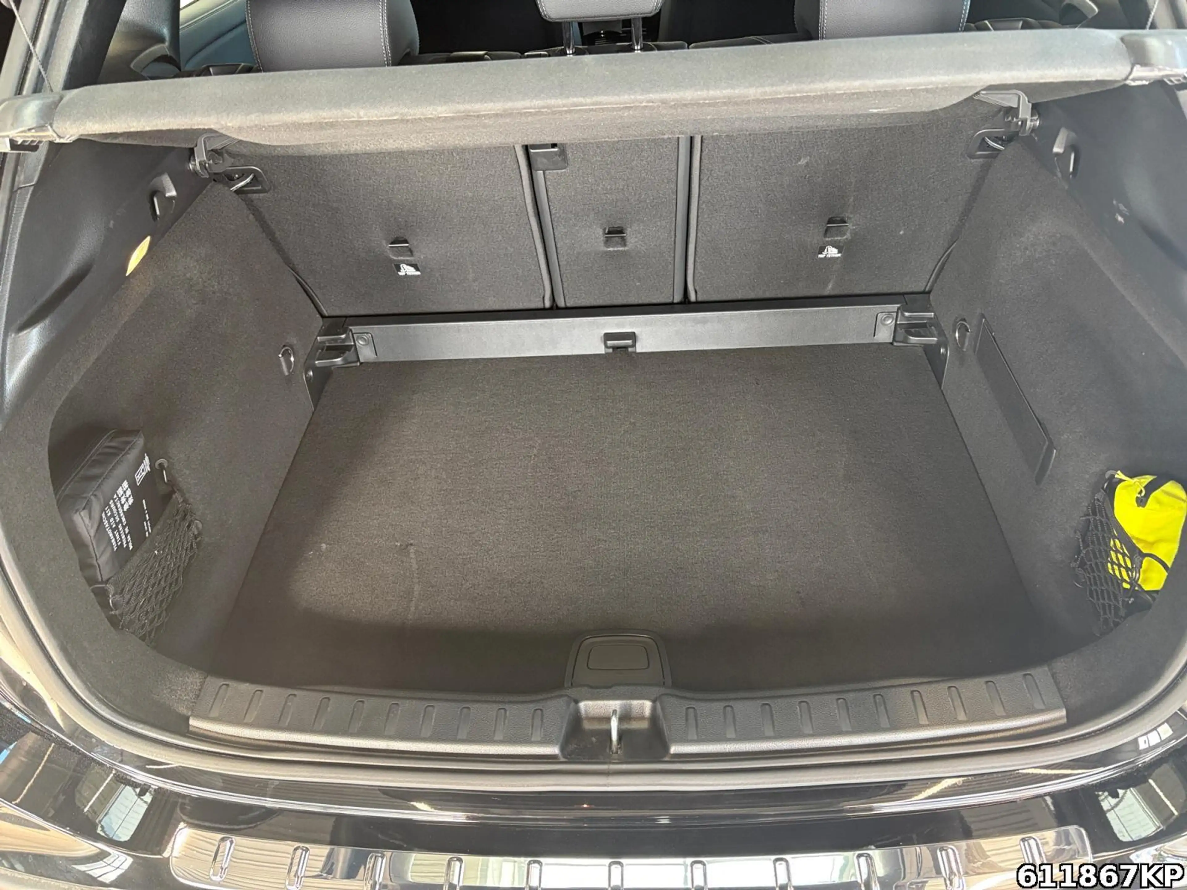 Mercedes-Benz GLA 200 Progressive AHK Advanced DAB Kamera — photo 6
