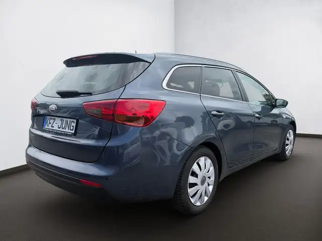 Kia Ceed view 8