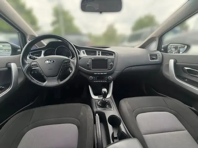 Kia Ceed view 9