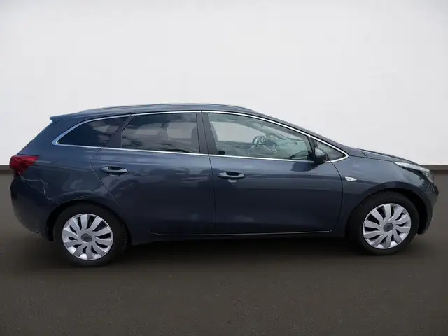 Kia Ceed view 5