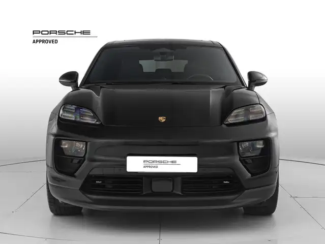 Porsche Macan view 8