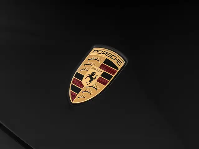 Porsche Macan view 10