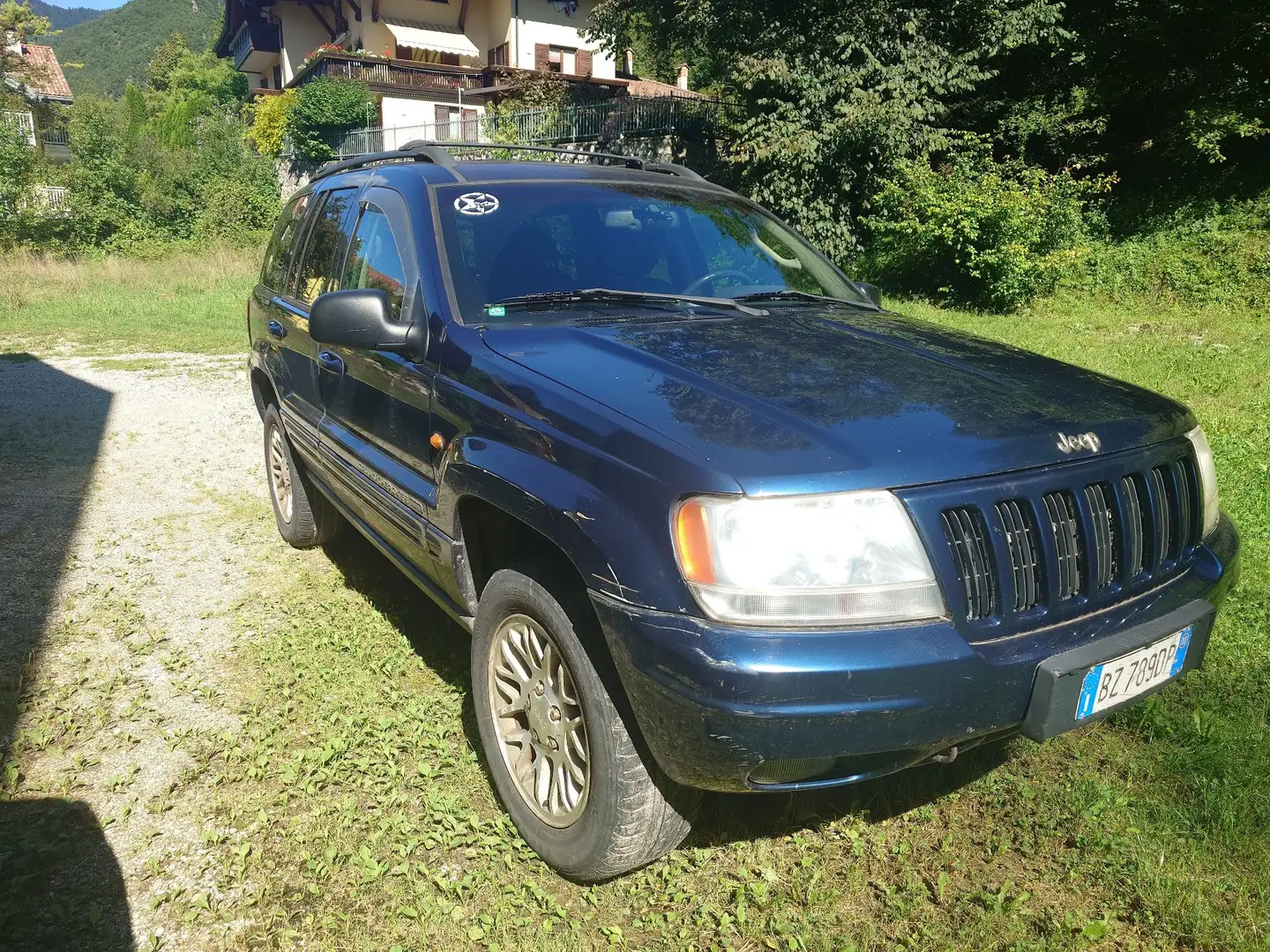 Jeep Grand Cherokee 2.7 crd Limited auto autocarro Modrá - 1