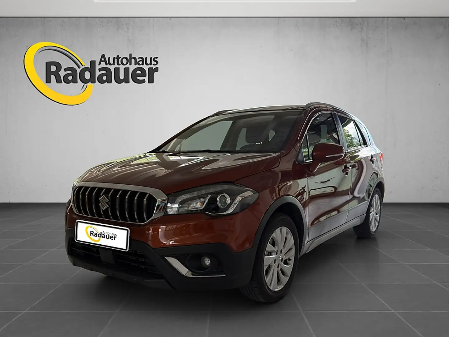 Suzuki SX4 S-Cross 1,0 DITC 4WD shine Orange - 1