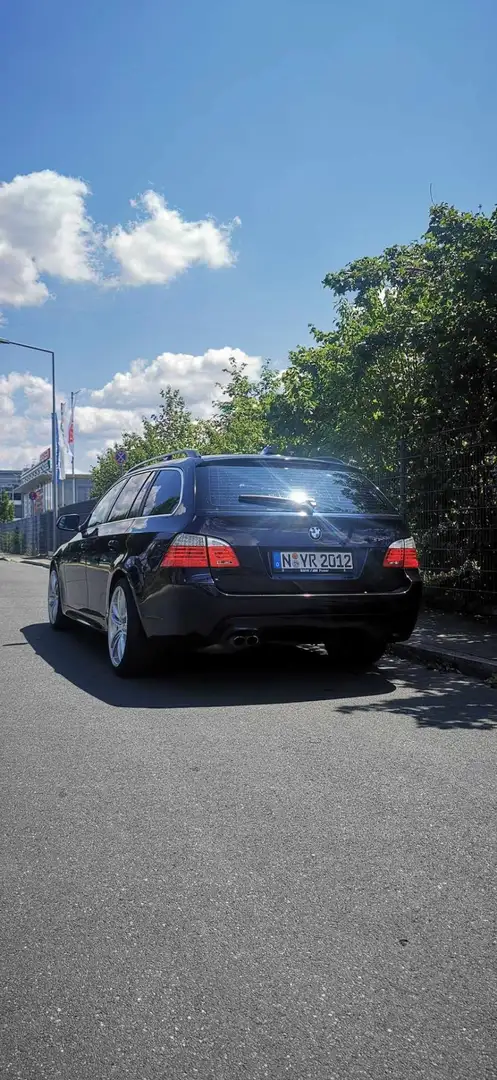 BMW 120 525d M paket Schwarz - 2