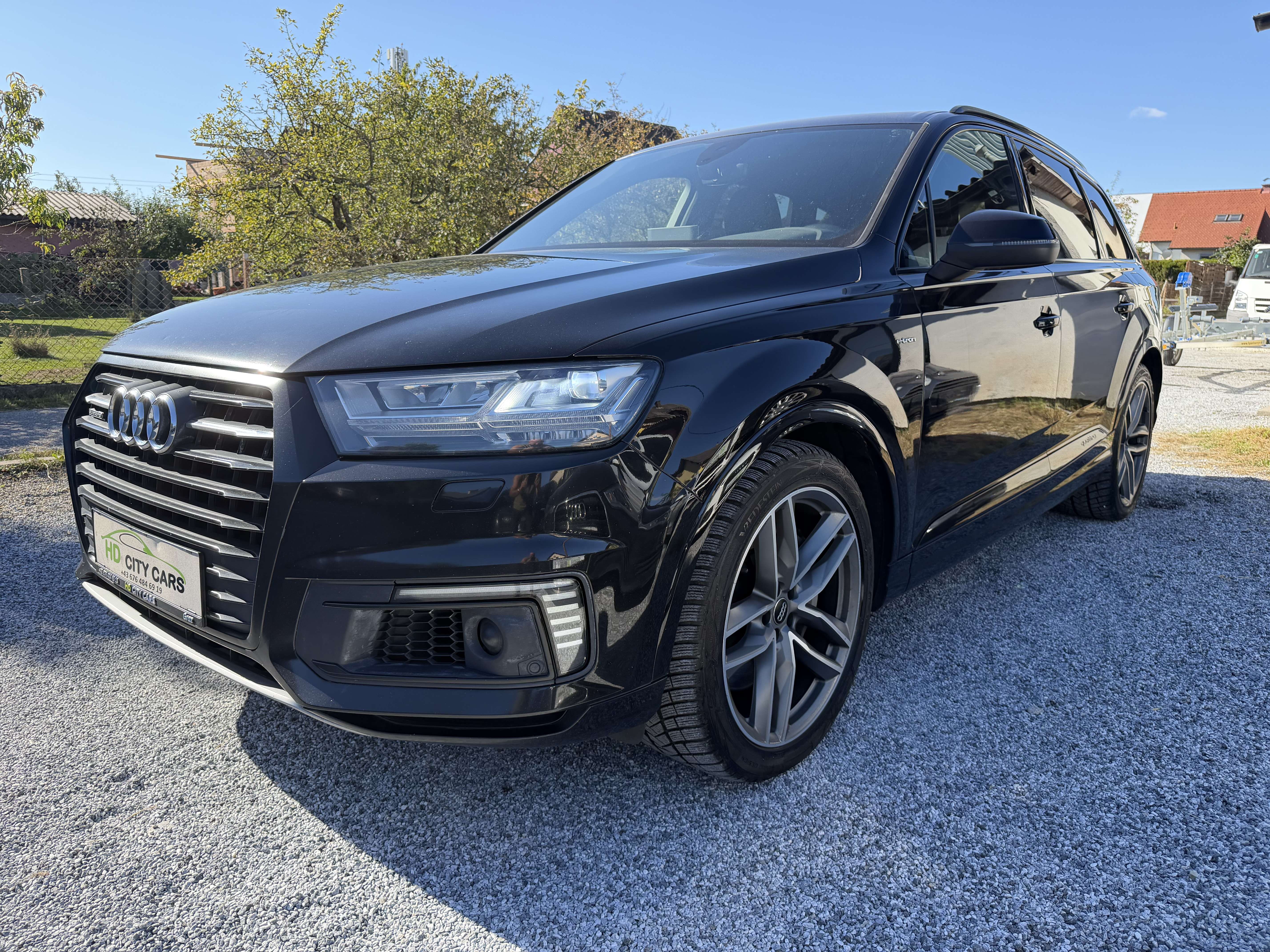 Audi Q7 e-tron