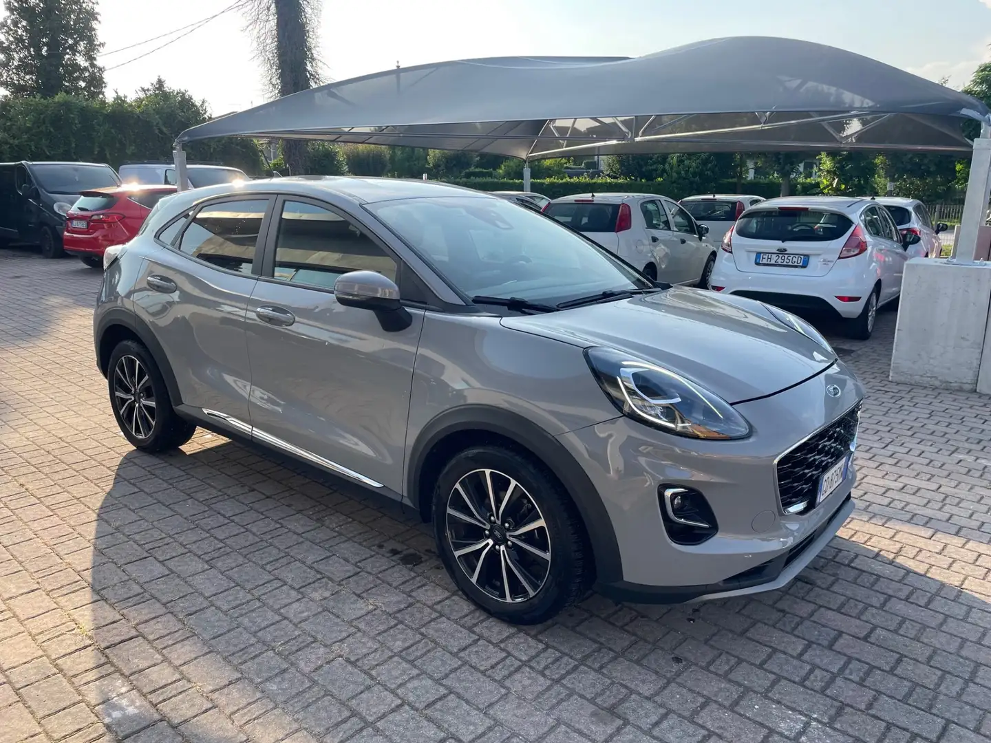 Ford Puma 1.0 EcoBoost Hybrid 125 CV S&S Titanium Grigio - 1