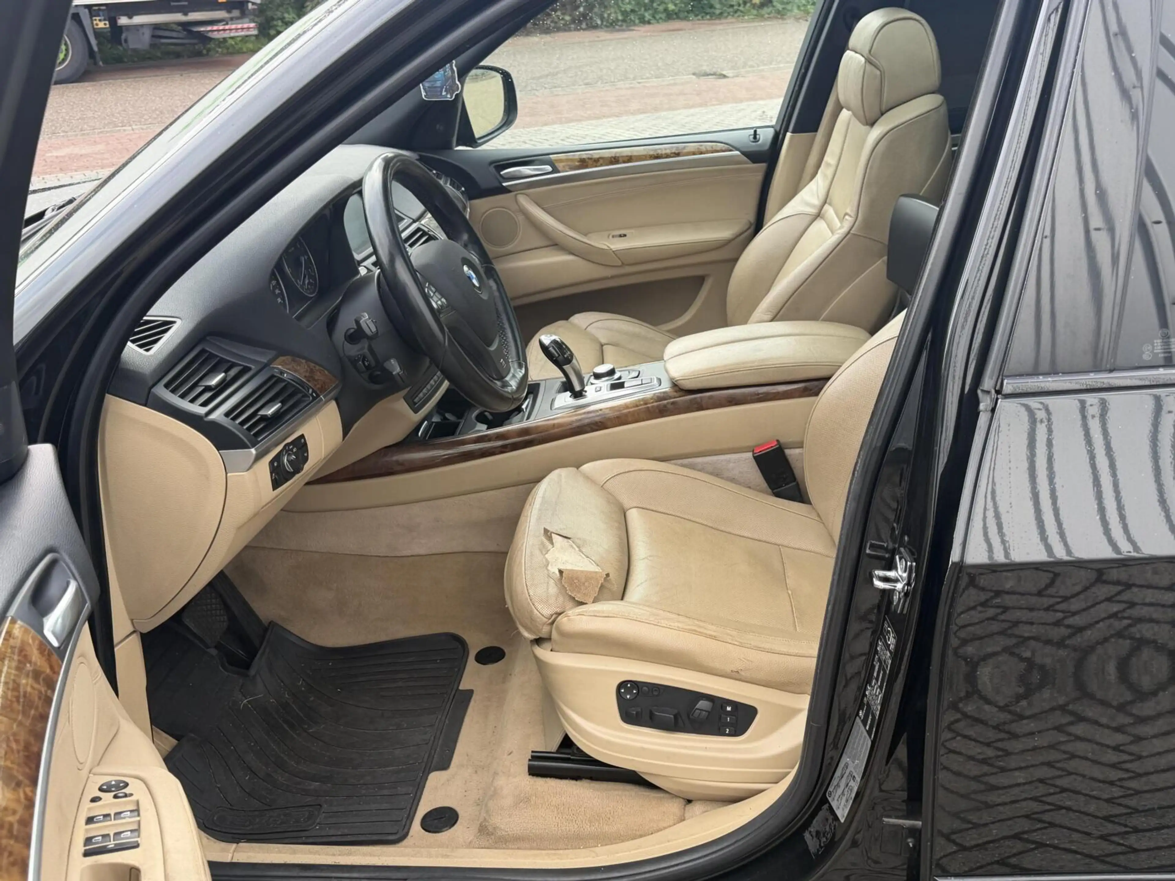 BMW X5 xDrive48i automaat schakelt niet lekker — photo 6
