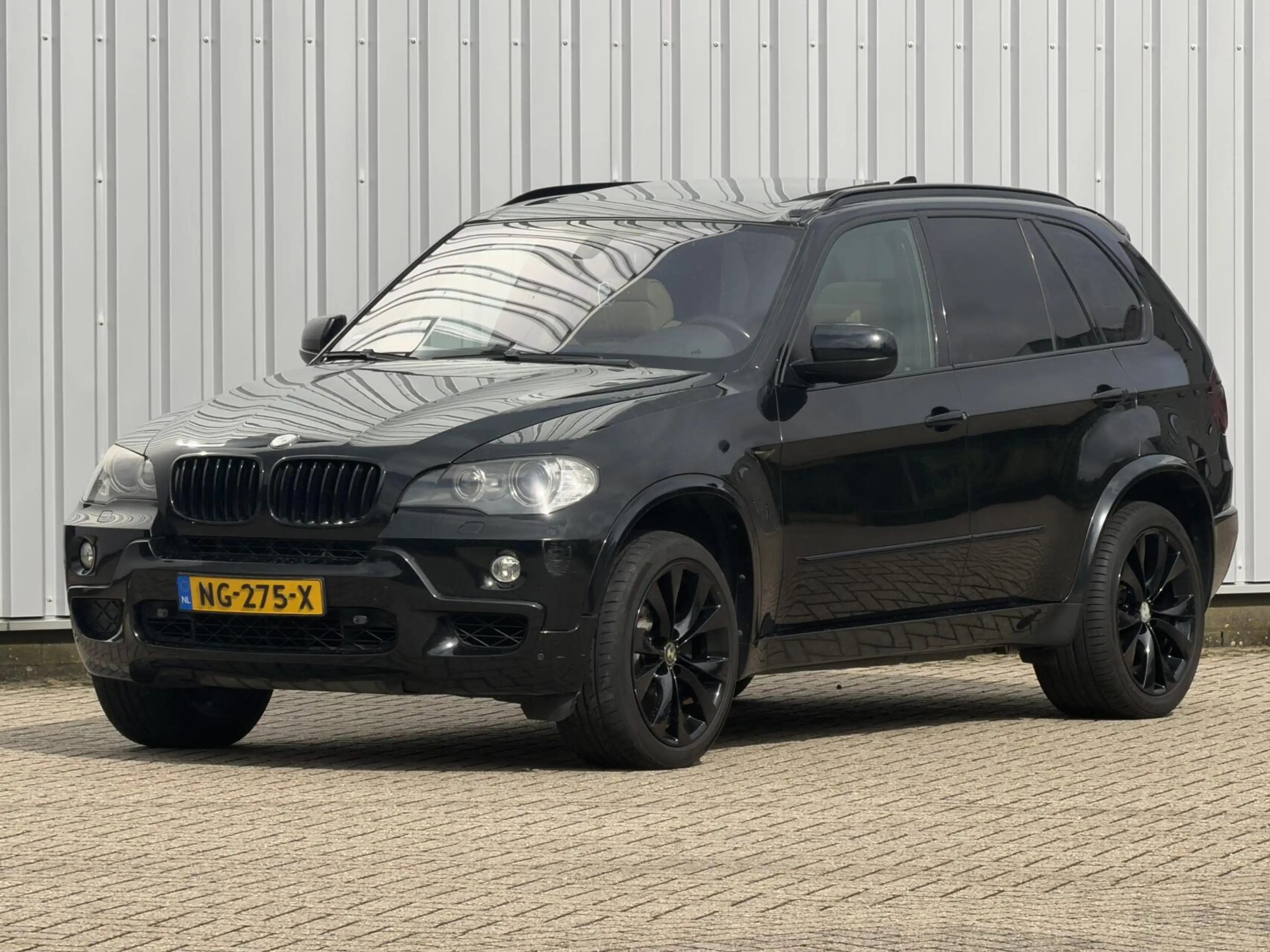 BMW X5 xDrive48i automaat schakelt niet lekker