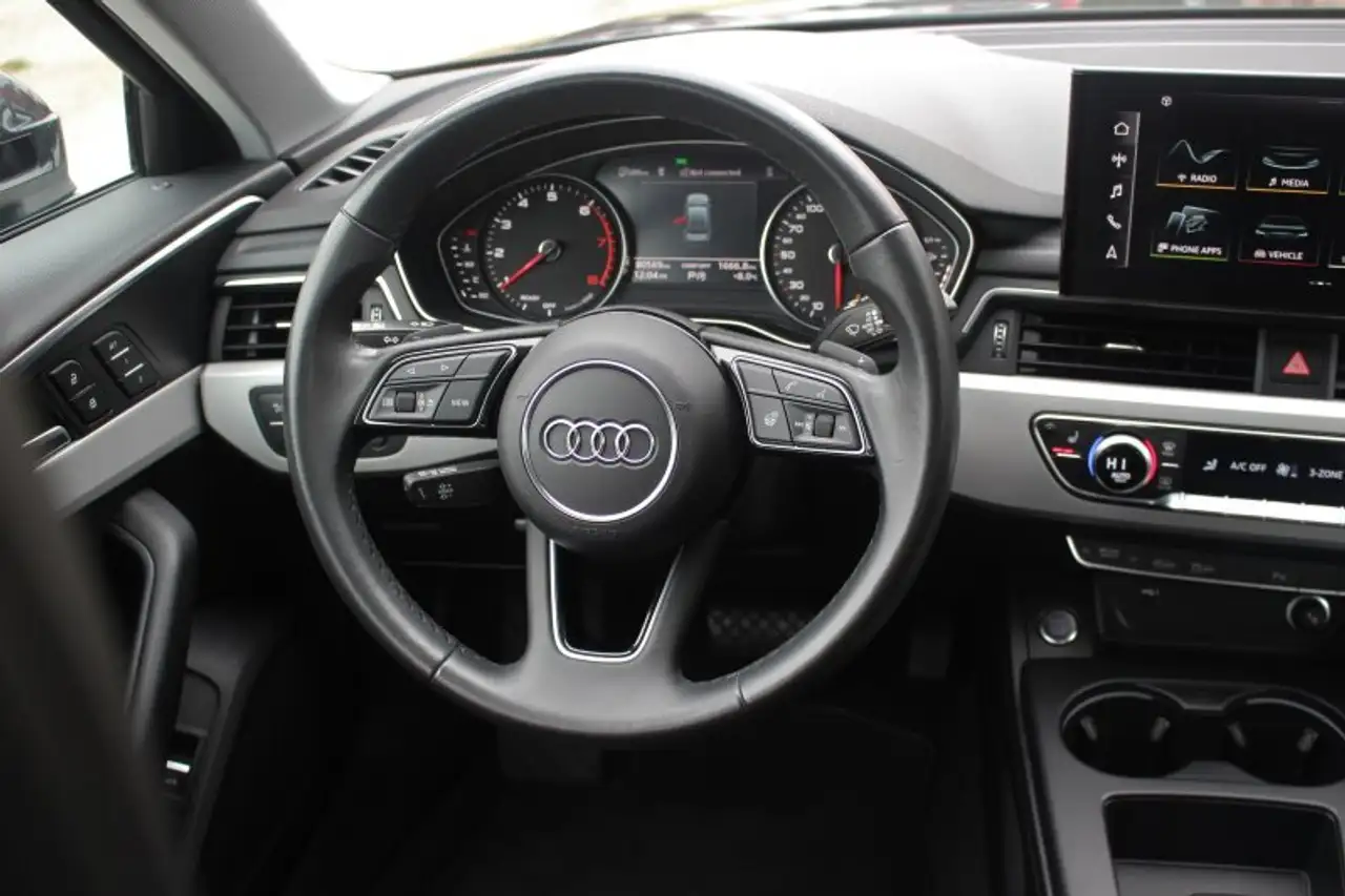 Audi A4 снимка Audi A4