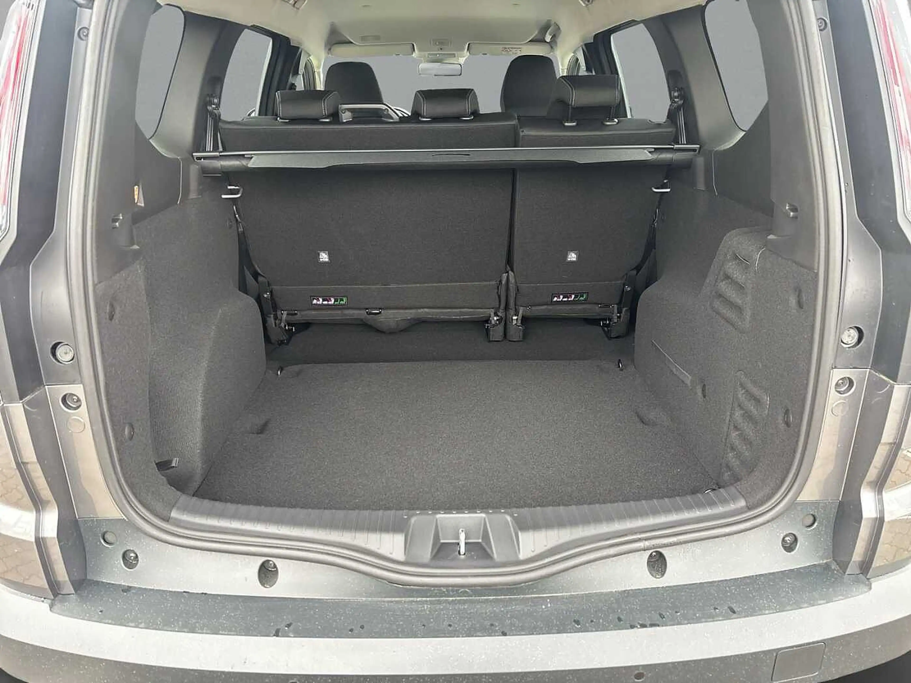 Dacia Jogger Journey TCe 110 PDC vo+hi+360°Kamera SHZ Navi — photo 10